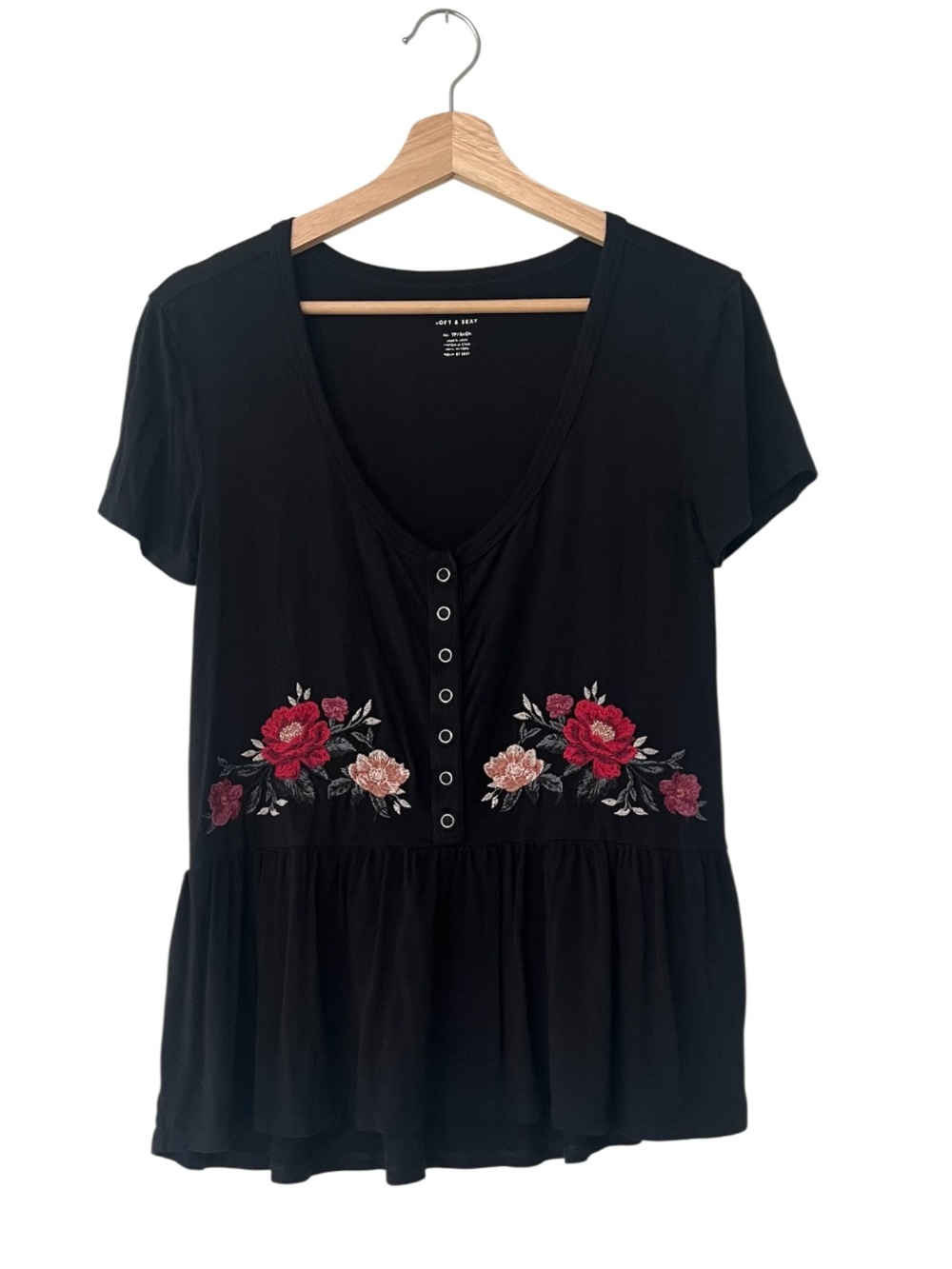American Eagle Black Floral Embroidered Short Sleeve Top